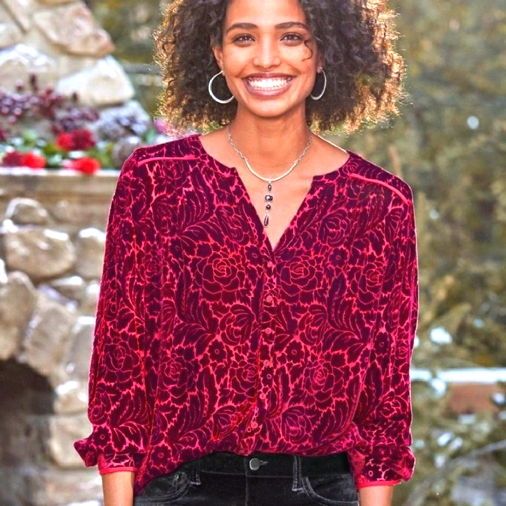 Women's Rose-Print Velvet Button Front Top - Red